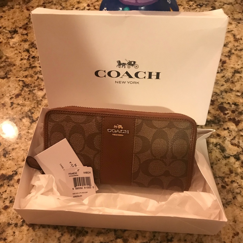 Coach wallet